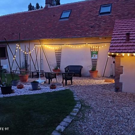 Sauna & Double Jacuzzi Interieur Et Sous Les Etoiles 1H30 Paris Ladon Exterior photo