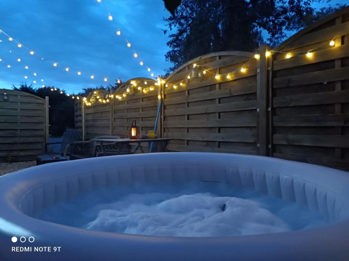 Sauna & Double Jacuzzi Interieur Et Sous Les Etoiles 1H30 Paris Ladon Exterior photo